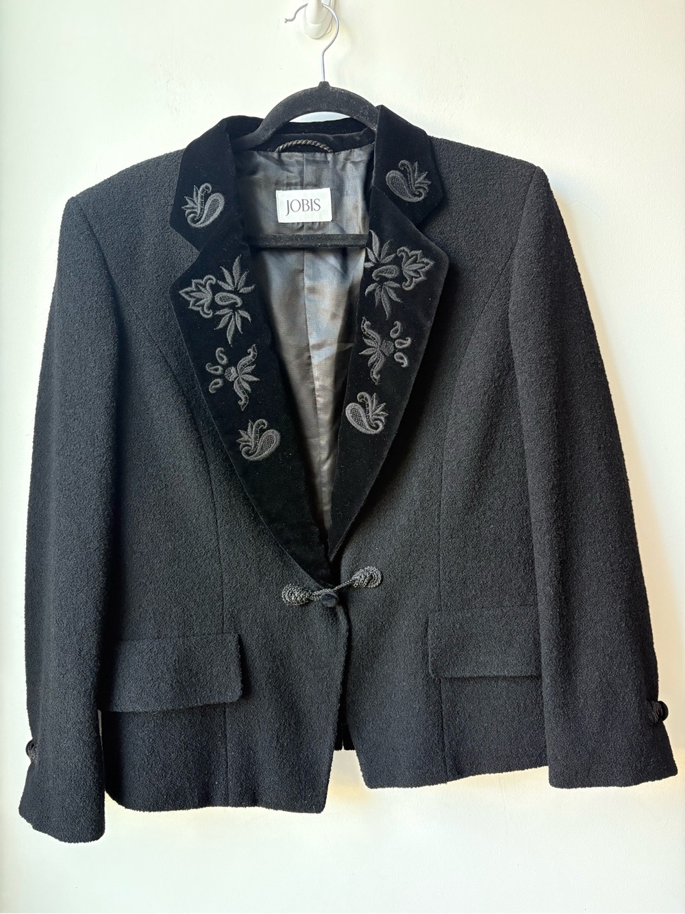 JOBIS Vintage Black Embroidered Velvet-Trim Women's Wool Blazer